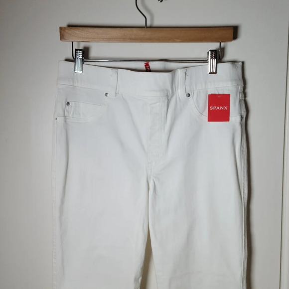 SPANXshape™ EveryWear Ankle Skinny Jeans | Size Large - Picture 5 of 10